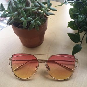 Pink / yellow tinted aviator sunglasses